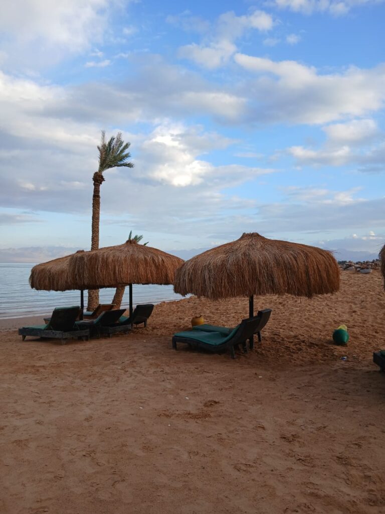 Nuweiba Sinai Camp Accommodation Sandy Beach _lagardienne_du_nil (6)